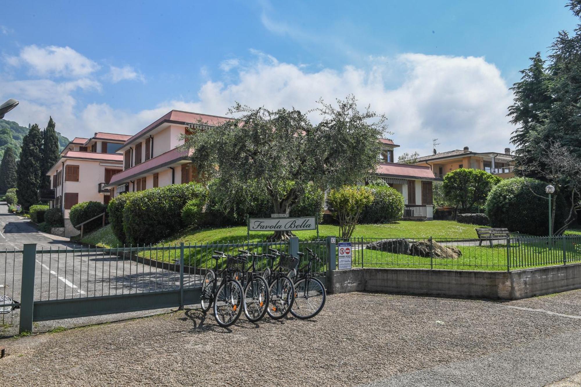 Favola Bella The Panoramic Penthouse Apartment Bardolino Exterior foto